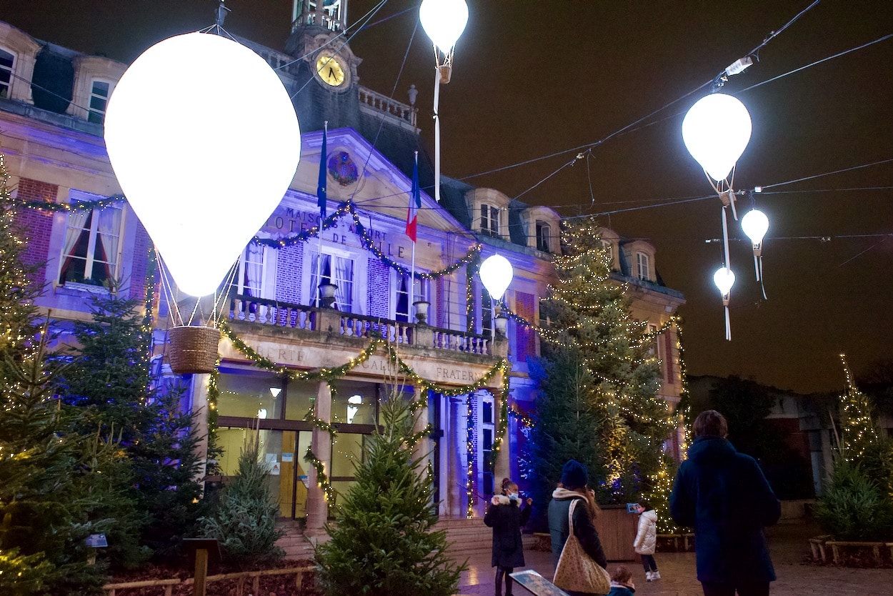 街のクリスマスイルミネーション