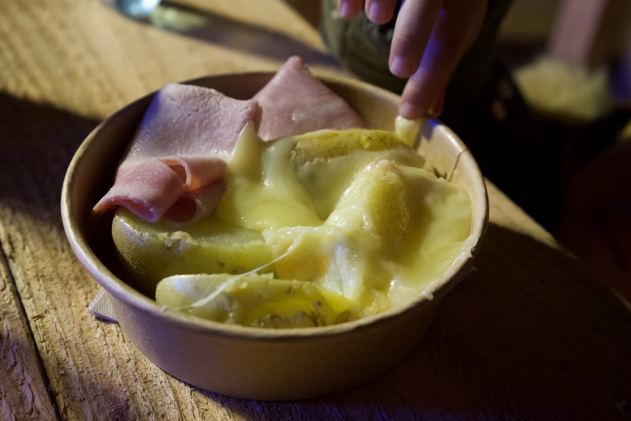 ラクレットチーズの料理