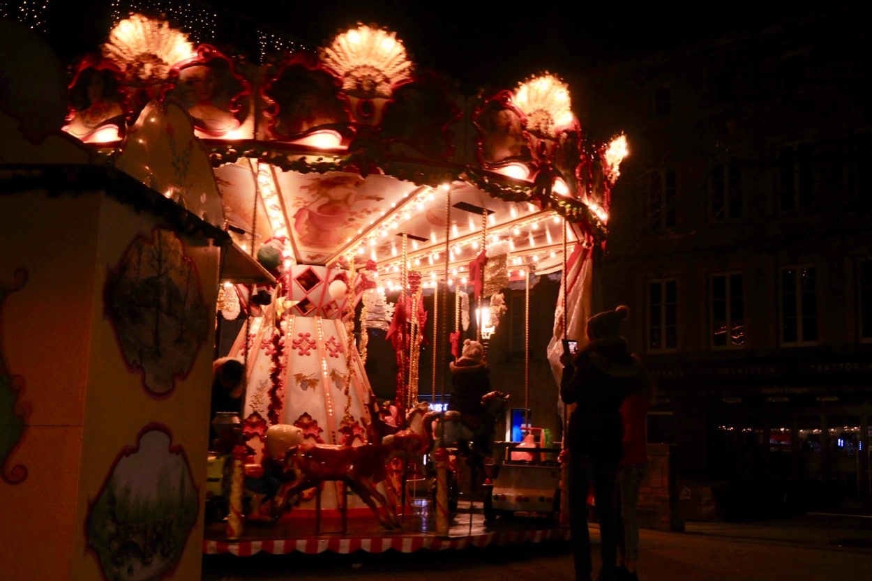 メッスのマルシェドノエルのメリーゴーランド