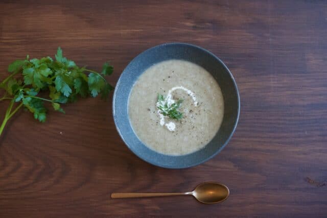 ポタージュスープは冬の家庭料理の味【フランスの家庭レシピ２】