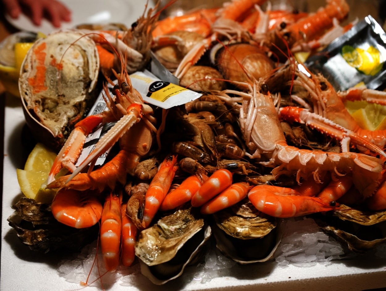 ル・クロトワの魚屋さんで購入した海の幸