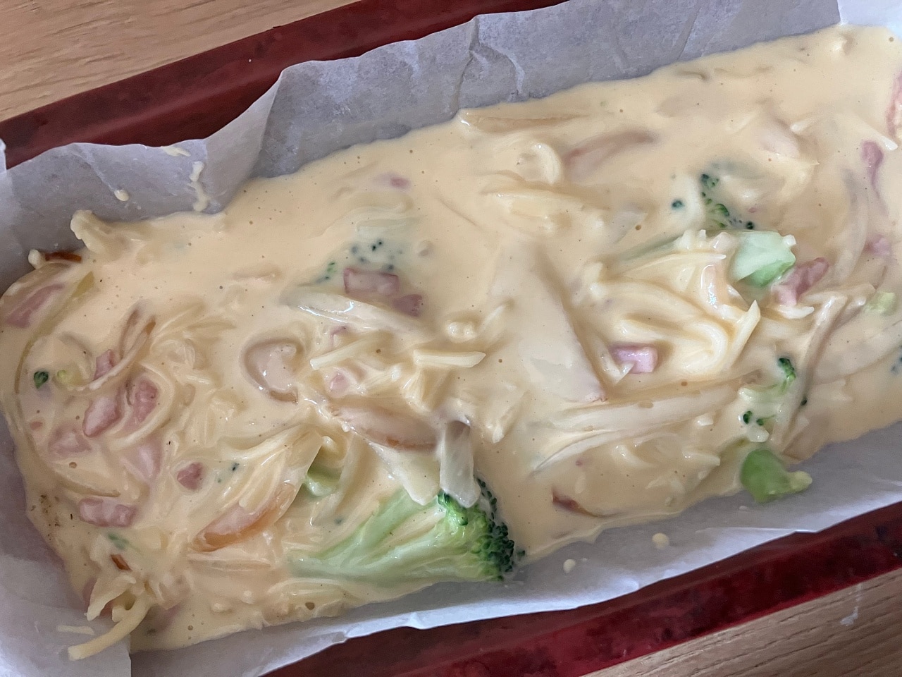 ケークサレを調理中