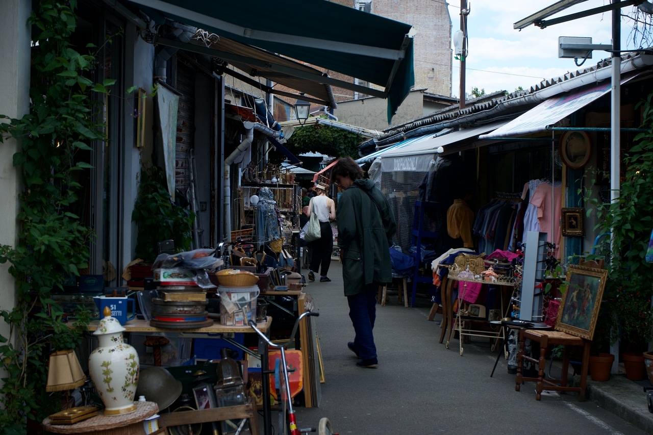 Parisクリニャンクール購入アンティークランプパリ蚤の市 koyuです