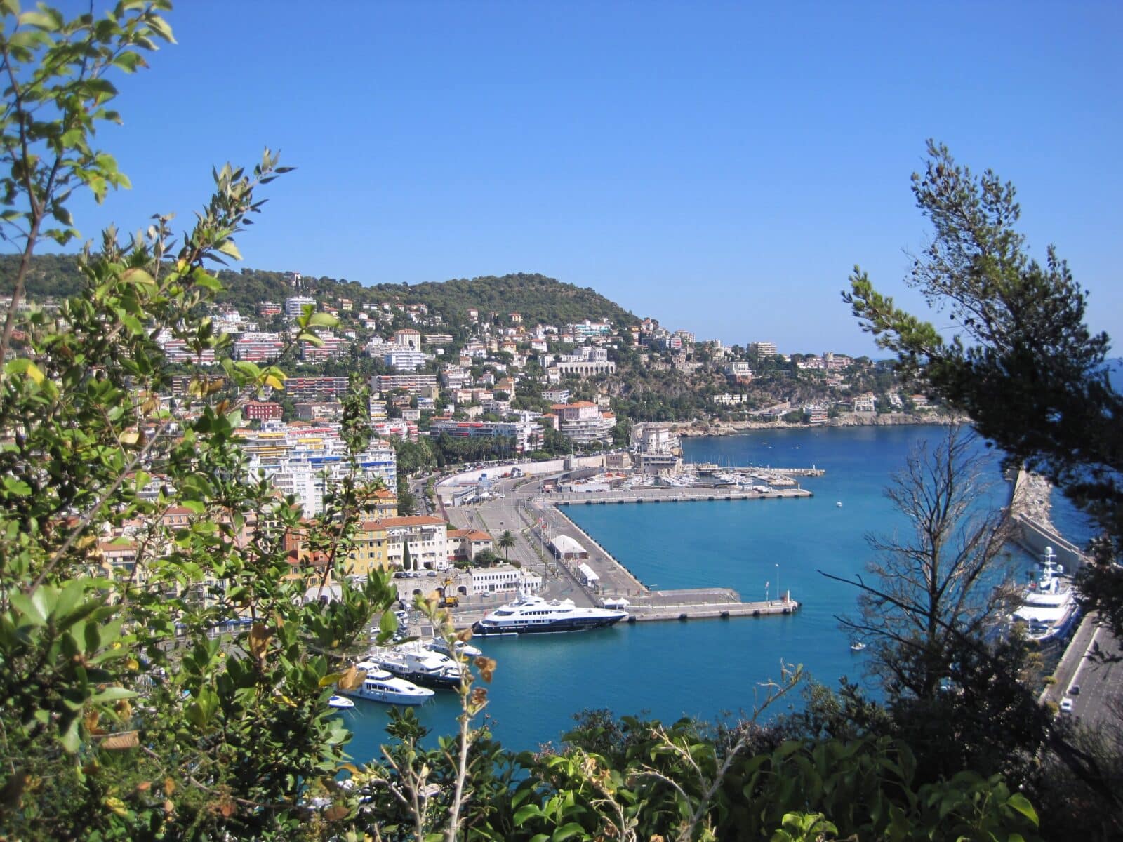 コート・ダジュールの海